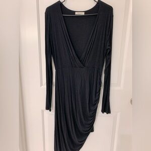 Mickey & Joey Large Black V Neck Ling Sleeve Dress, Left side cinch, Preloved